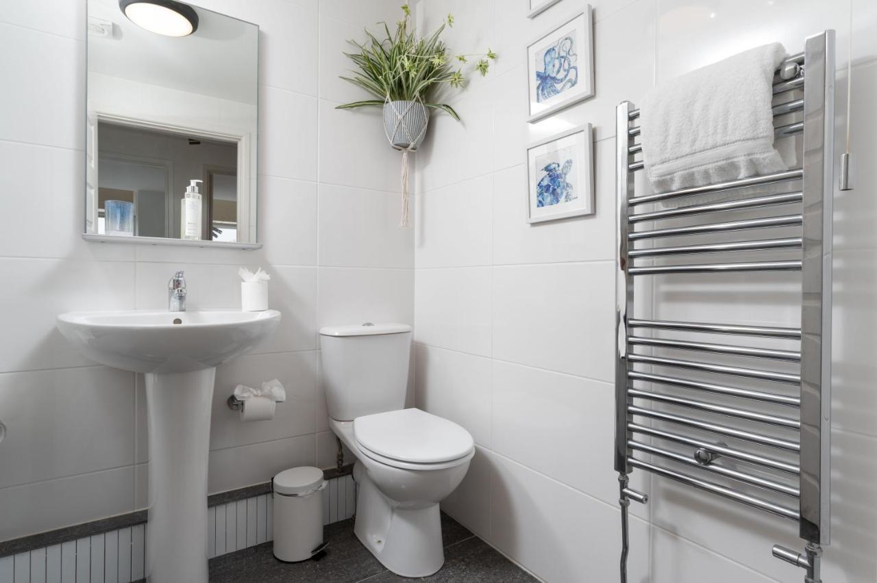 Apres Beach Apartment Sleeps 4 Penzance Zewnętrze zdjęcie